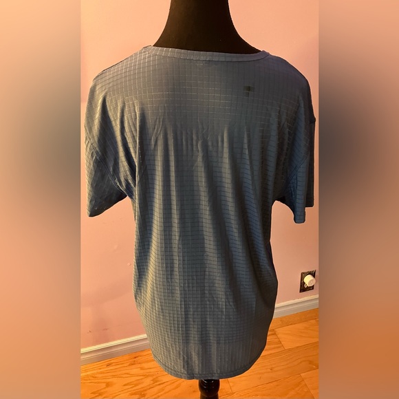 Mens blue short sleeve patterned tee size L - Picture 3 of 4